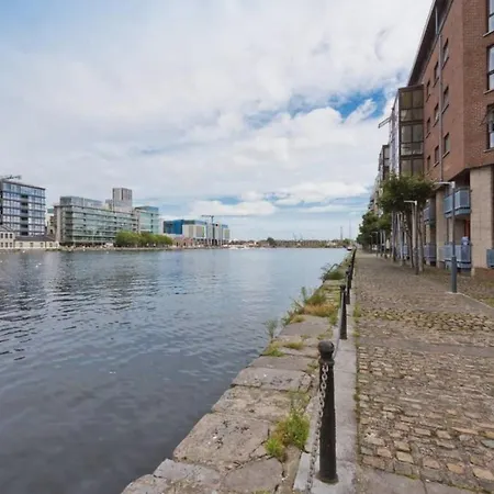 Water View Modern 2 Bedroom In City Centre Cha635 Apartment